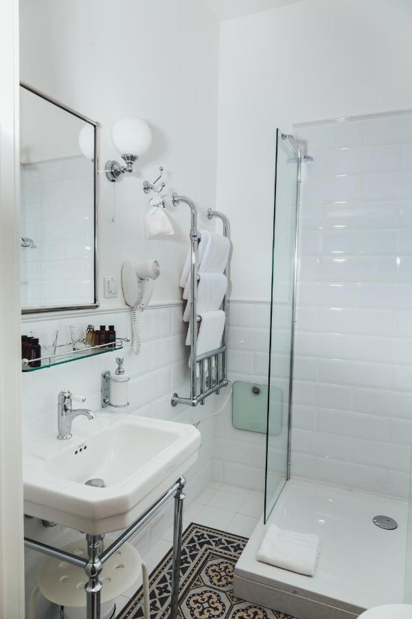 Sherlock Apartments รีกา ภายนอก รูปภาพ