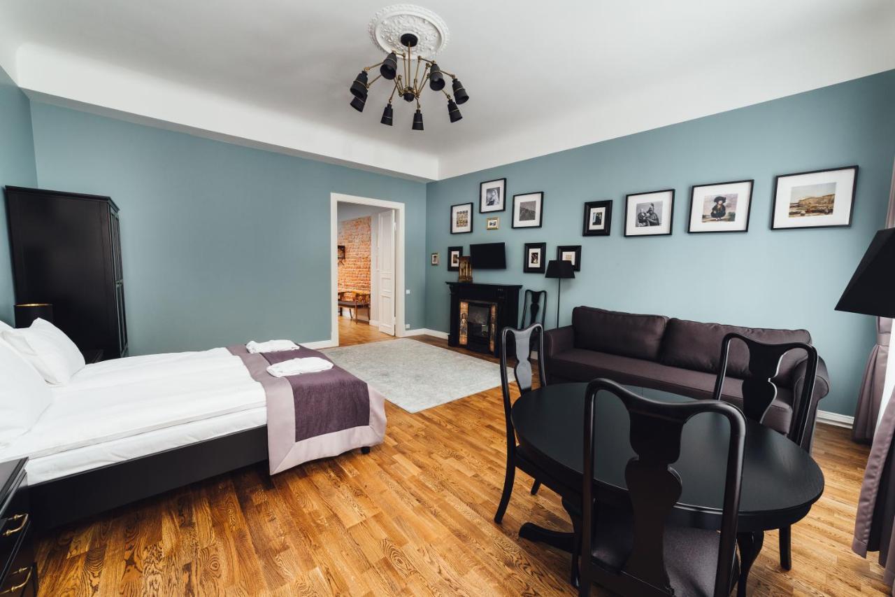Sherlock Apartments รีกา ภายนอก รูปภาพ